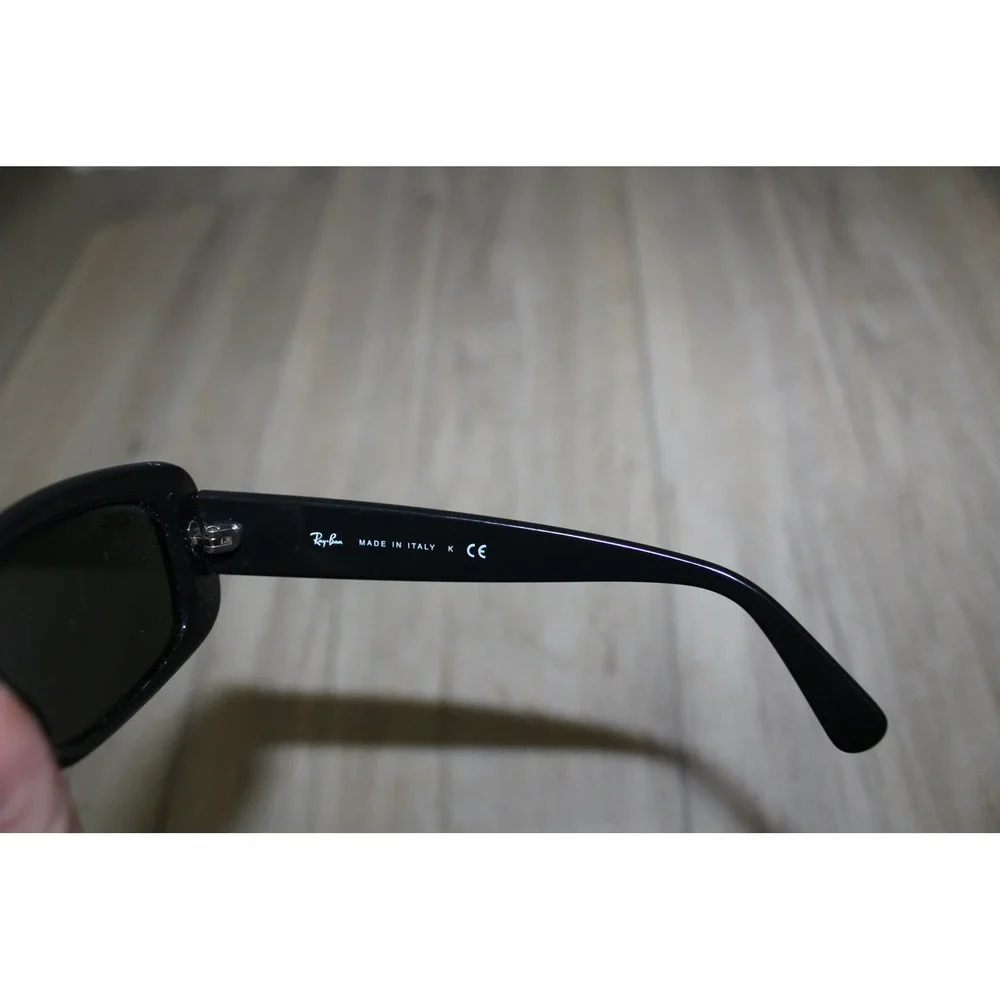 Ray-Ban RB 4122 601/71 Black Rectangular Sunglasses Made in Italy Women